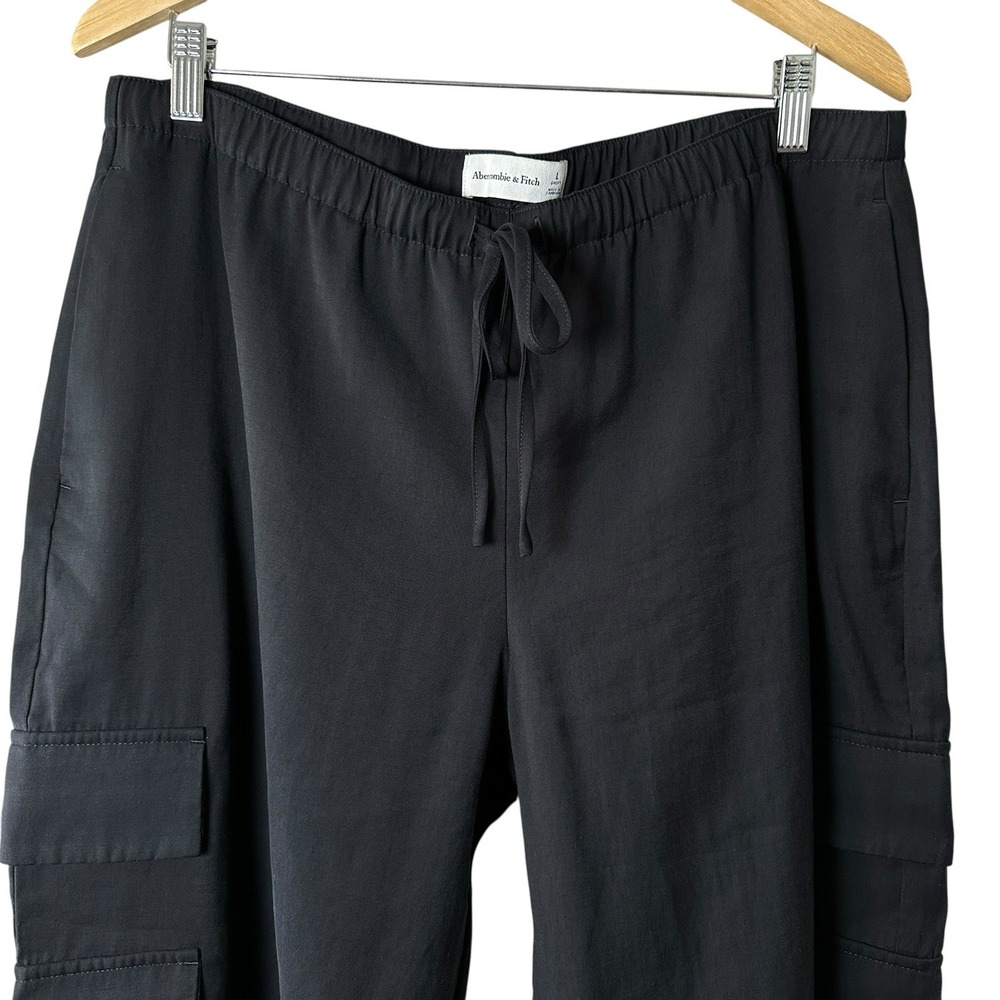 Abercrombie & Fitch Black Cargo Pants L Short Elastic Waist Wide Leg Pockets - Picture 7 of 16